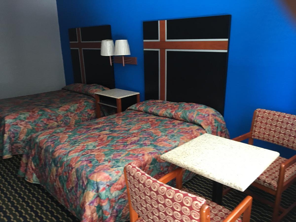 Lodge West Fulton Inn מראה חיצוני תמונה