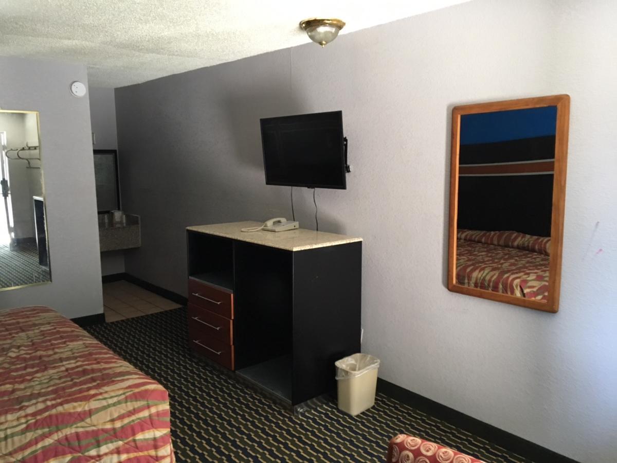 Lodge West Fulton Inn מראה חיצוני תמונה